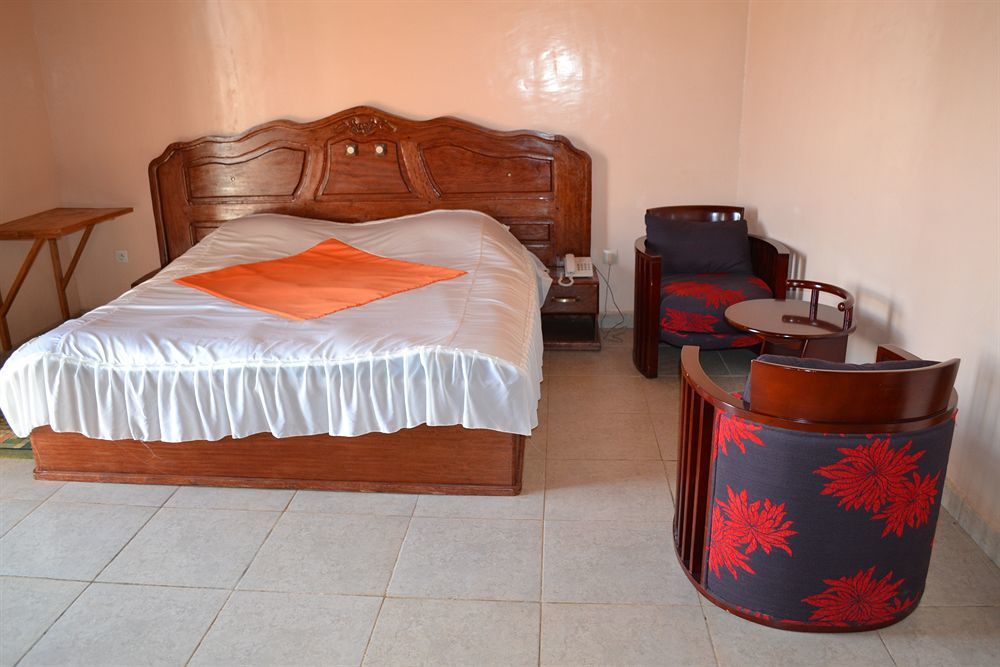 Hotel De Malte Dschang Экстерьер фото
